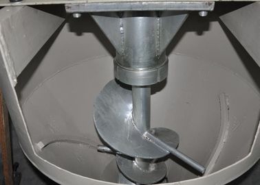 লোহা শরীরের 1.5kw Extruder হপার, 900mm সংগ্রহস্থল উচ্চতা স্ক্রু ফিডার হপার